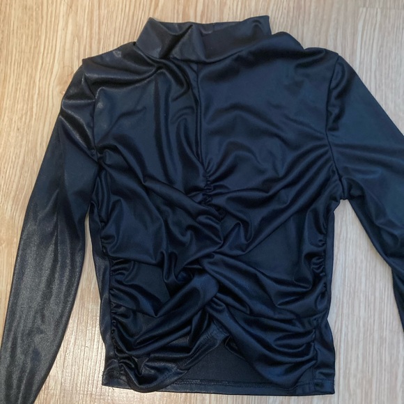 Black two piece skirt set. Size small. - Picture 2 of 2